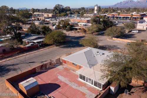 5002 1 St, Tucson AZ 85711-1507 exterior