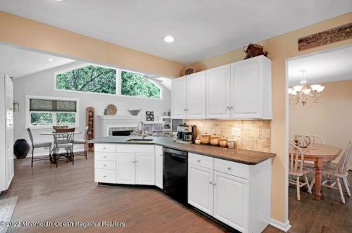 5 Arlene Dr, West Long Branch NJ  07764-1160 exterior