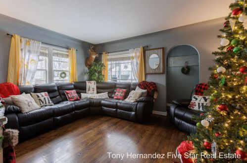 977 Southern Ave, Meskegon MI  49441-2236 exterior