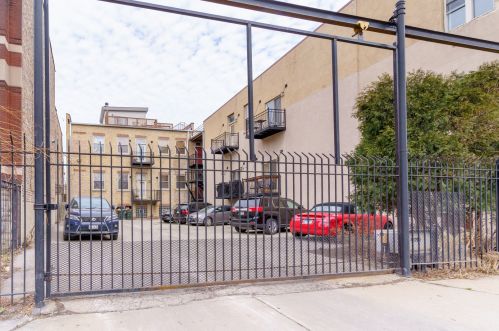 2300 Warren Blvd, Chicago IL  60612-2276 exterior