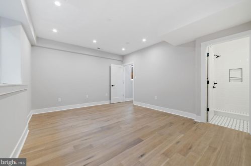 1224 26th St, Philadelphia PA 19121-4602 exterior