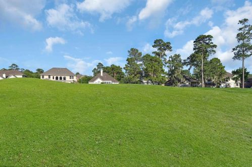 8702 Malardcrest Dr, Humble TX 77346-8106 exterior