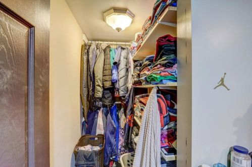 2106 34, Milwaukee WI 53215-2301 exterior