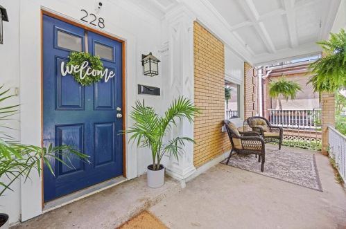 228 Elm St, Pittsburgh PA  15122-1531 exterior