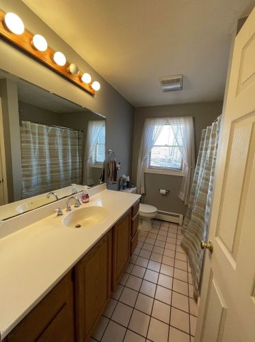 15 Old County Rd, Plaistow NH 03865-2107 exterior