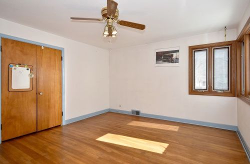 6696 Olympia Ave, Chicago IL 60631-1518 exterior