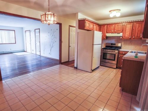 63 Commonwealth Ave, Middletown NY 10940-4626 exterior