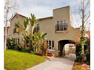 160 Mansfield Ave, Los Angeles CA  90036-3021 exterior