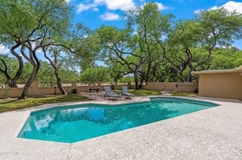 12520 Kit Carson Pl, Tucson AZ  85749-9368 exterior