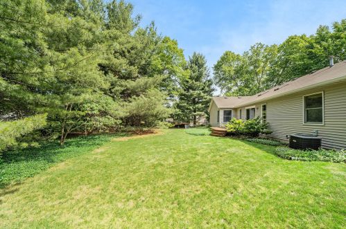 2657 Leffingwell Ave, Grand Rapids MI 49525-3967 exterior