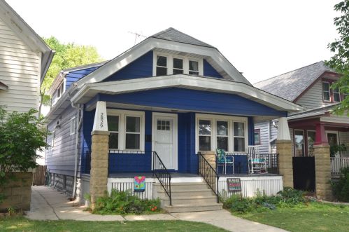 2829 Burrell St, Milwaukee, WI 53207-2033