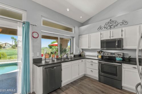 16637 15 St, Phoenix AZ 85014-4017 exterior