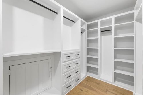 2020 Cambridge Ave, Atlanta GA 30337-1816 exterior