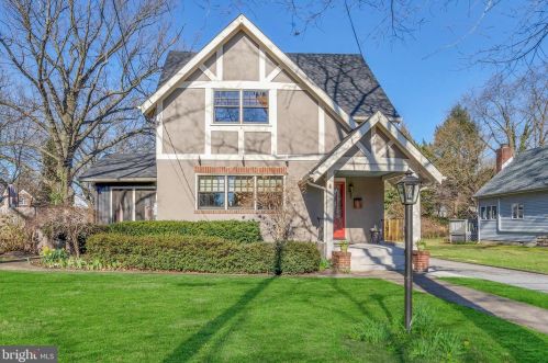 104 Morgan Ave, Riverton, NJ 08077-1106