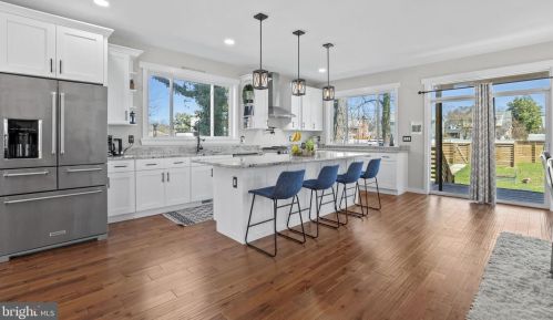 2216 30th St, Washington DC  20020-3369 exterior