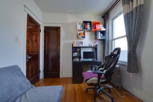 4327 Sacramento, Chicago IL 60655-2302 exterior