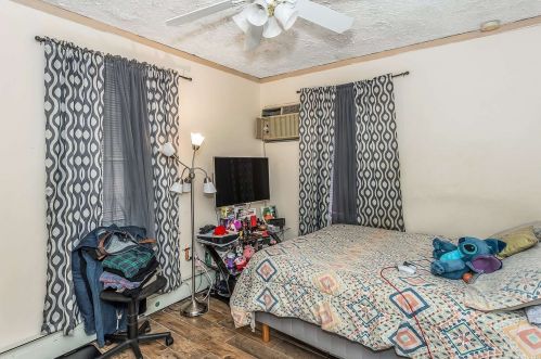 45 4 St, Huntington Station NY 11746-1441 exterior