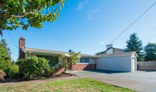 2926 25th Ave, Seattle WA  98199-2812 exterior