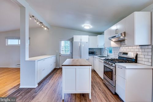 6522 Byrnes Dr, Mc Lean VA  22101-5226 exterior