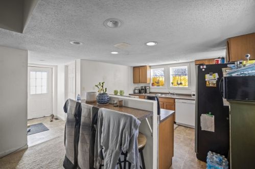 13 Stark Ave, Dover NH 03820-4225 exterior