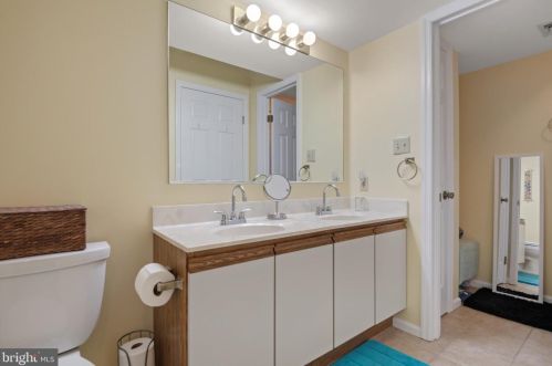 136 Pinnacle Point Dr, Lancaster PA  17601-1771 exterior