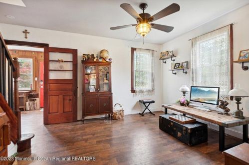 603 Veterans Hwy, Jackson Twp NJ  08527-3730 exterior