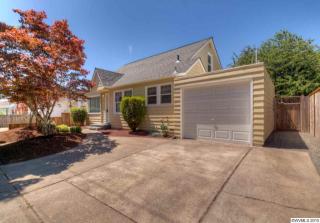 2085 Liberty St, Salem OR  97301-8353 exterior