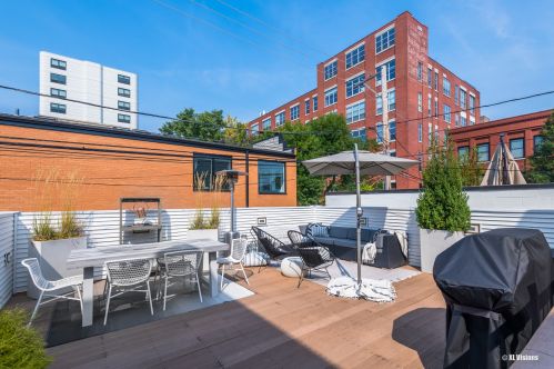 1702 Wabansia Ave, Chicago IL 60622-1414 exterior