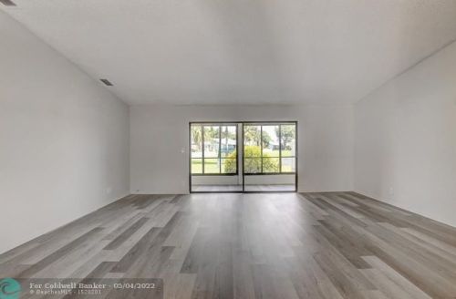 3 Mayfair Ln, Boynton Beach FL 33426-7717 exterior