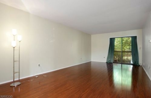 1944 Raspberry Ct, Edison NJ 08817-2744 exterior