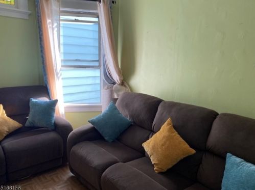 270 21 St, Paterson NJ 07513-1510 exterior