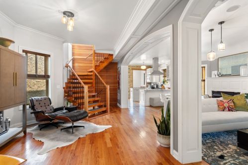 1819 Whipple St, Chicago IL  60647-5005 exterior