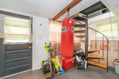 504 Brooklyn Mtn Rd, Hopatcong NJ 07843-1275 exterior