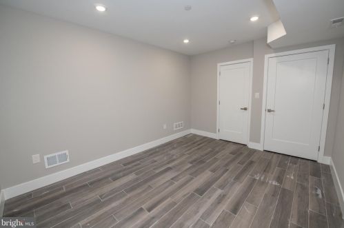 2213 Emerald St, Philadelphia PA 19134-3548 exterior