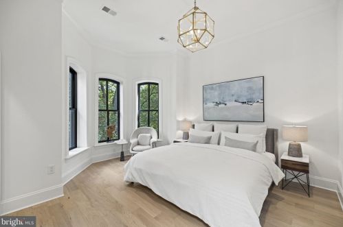 1632 15th St, Washington DC  20009-3850 exterior