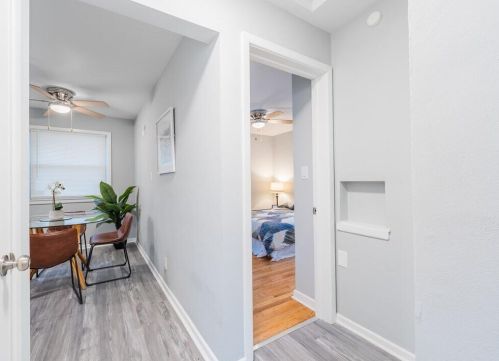 9504 Palmetto Ave, Milwaukee WI  53222-1558 exterior