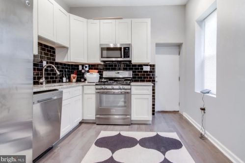 245 Girard Ave, Philadelphia PA  19125-3927 exterior