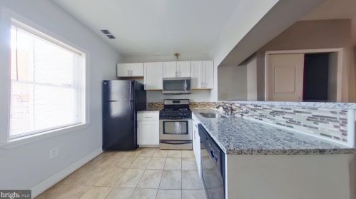 1325 19 St, Philadelphia PA 19146-4614 exterior