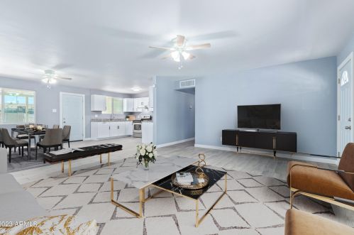 2925 42nd Ave, Phoenix AZ  85019-4323 exterior