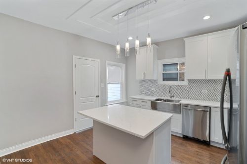 7723 Pr Ave, Chicago IL 60619-2815 exterior