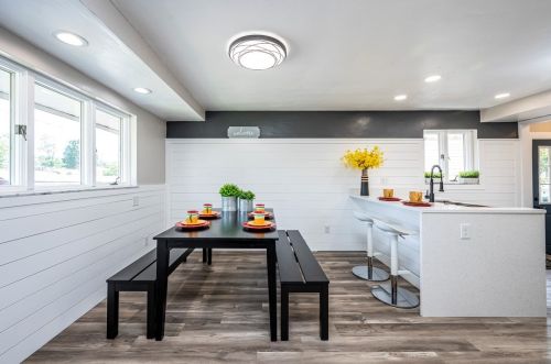 1076 Muldowney Ave, Pittsburgh PA 15207-2078 exterior