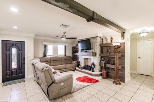 2743 54 St, Naples FL 34116-7535 exterior