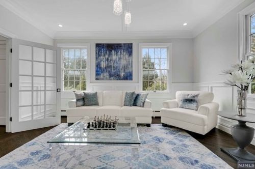 206 County Rd, Demarest NJ  07627-2202 exterior