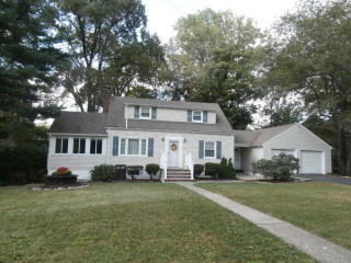 67 Green Knolls Dr, Wayne, NJ 07470-6123