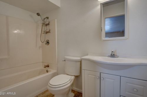 11602 42nd Ave, Phoenix AZ 85029-1912 exterior