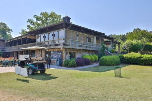 157 Lablanc Way, Atlanta GA 30327-1082 exterior