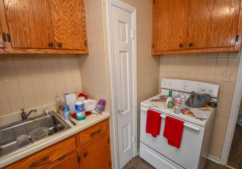 4849 Mohawk Ave, Milwaukee WI 53217-5034 exterior