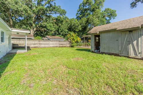 1735 Comanche Ave, Tampa FL 33634-5043 exterior