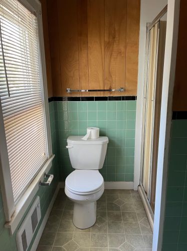 41 Thompson St, Concord NH 03301-2406 exterior