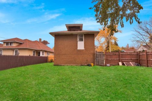 714 3 Ave, Joliet IL 60433-1918 exterior